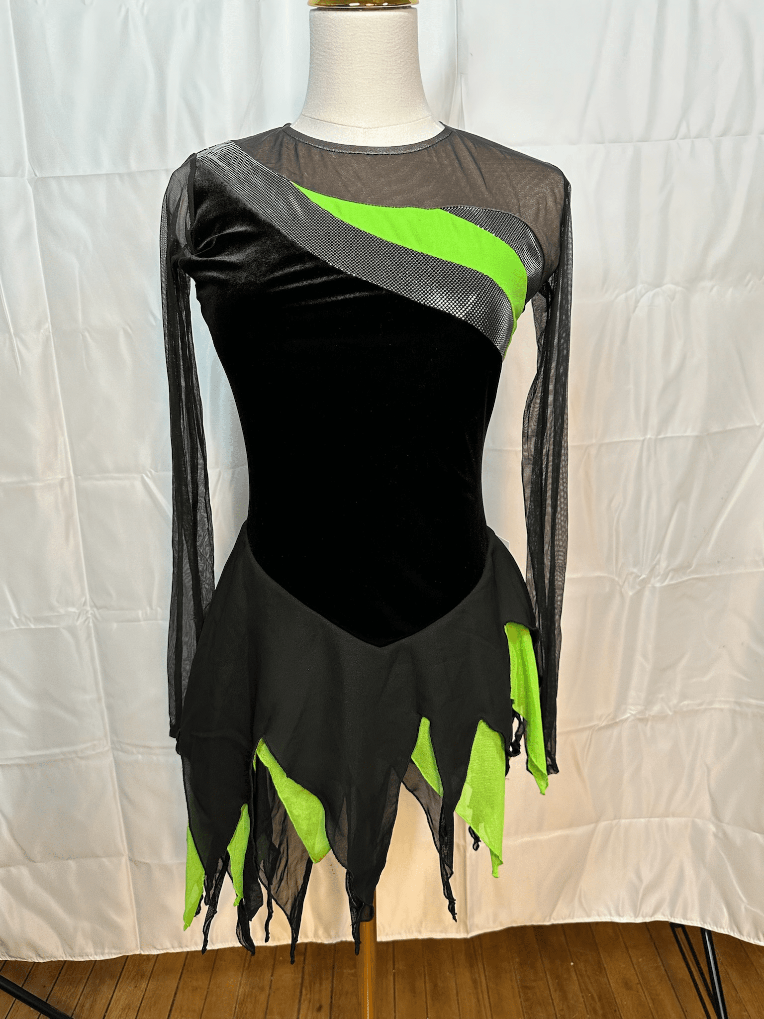 Del Arbour Black Neon Green Velvet Skating Dress
